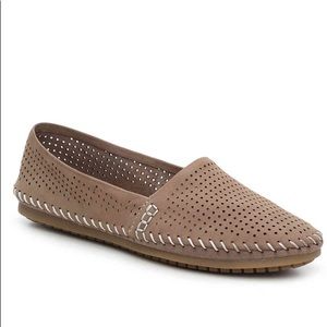 👠Adam Tucker by Me Too flats SZ 10